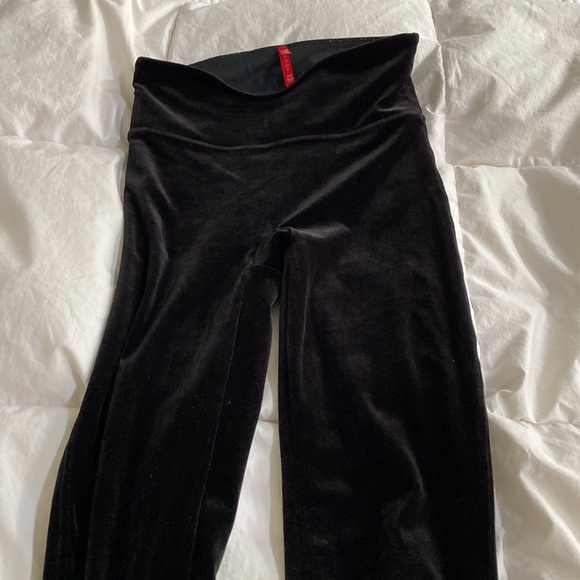 SPANX Black Velvet Leggings Size Small (S) - Picture 4 of 4
